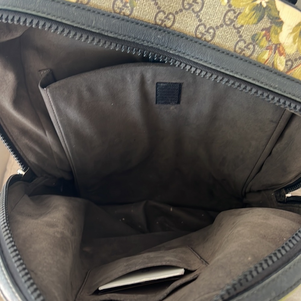 Gorgeous rare Gucci bookbag - Picture 3 of 8